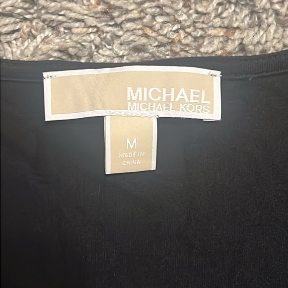 Michael Kors 3/4 sleeve blouse.  Medium. Black/turquoise. - Picture 4 of 5